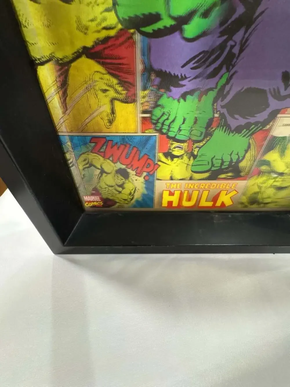 Marvel Comics The Incredible Hulk 3D Shadow Box Picture 11